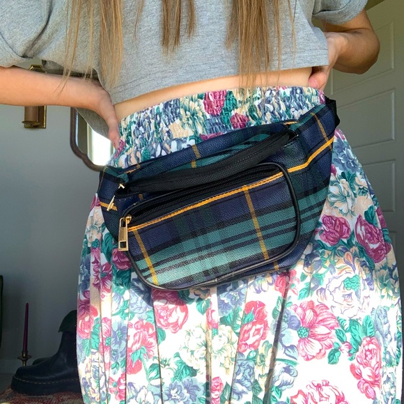 Plaid Fanny pack - Picture 1 of 5